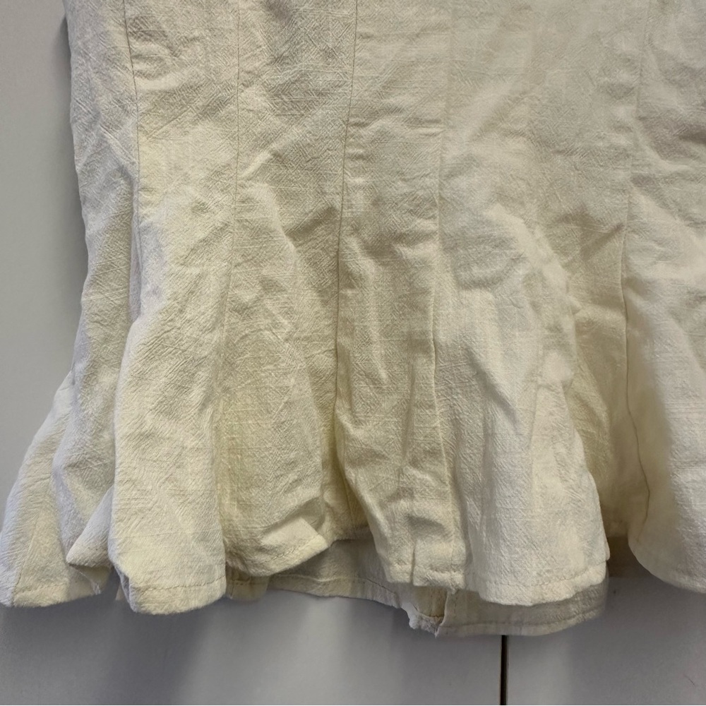 Commense Cream Buttoned Tank Top - Picture 11 of 12